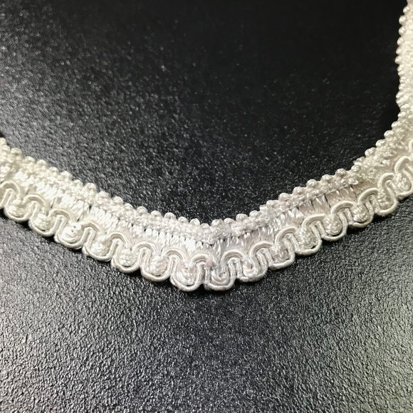 Embroidered Pattern Adjustable Choker Necklace - Picture 5 of 6